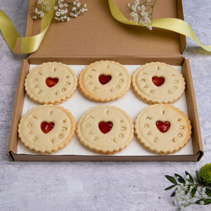 I love you biscuits in letterbox friendly gift box