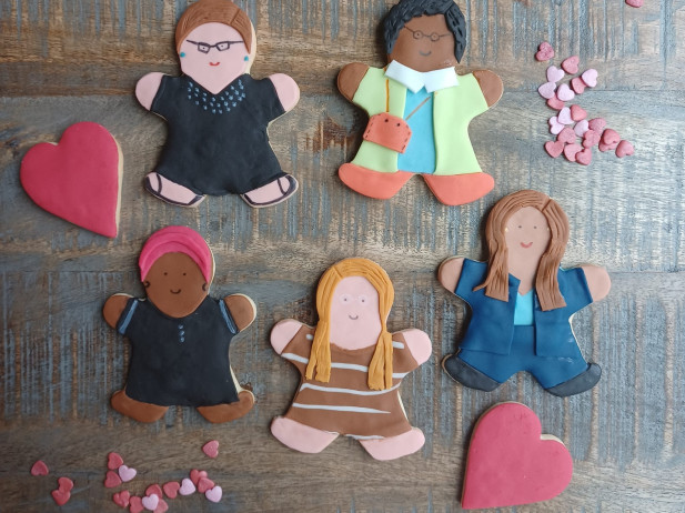 Fondant biscuit people made for International women's day